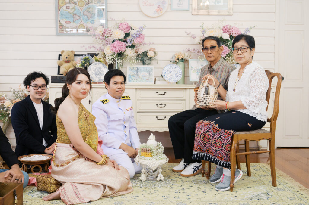 สถานที่จัดงานแต่งงานสมุทรปราการ, สถานที่จัดงานแต่งงาน, เมซองเดอมามี, maisondemamie, wedding venue, wedding photo, thai wedding, vintage wedding, classic wedding,ชุดไทยพาสรรธ์, ชุดไทยนุ่งสด